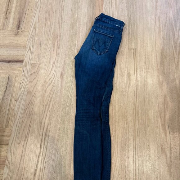 Mother Women's High Waisted Looker Ankle Fray Jean - Picture 2 of 4